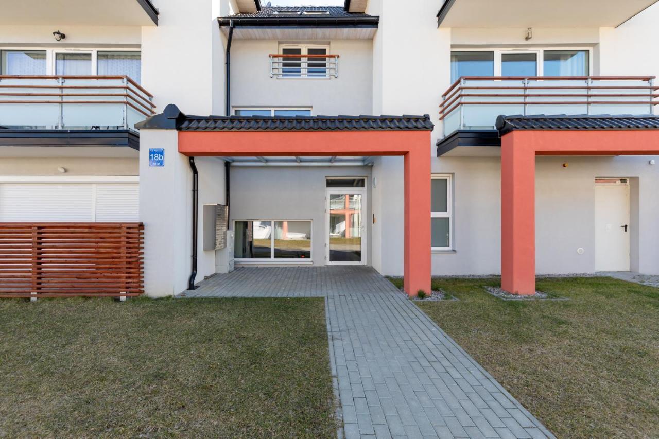 Apartamenty Polnocna By Noclegi Renters Дарлово Экстерьер фото